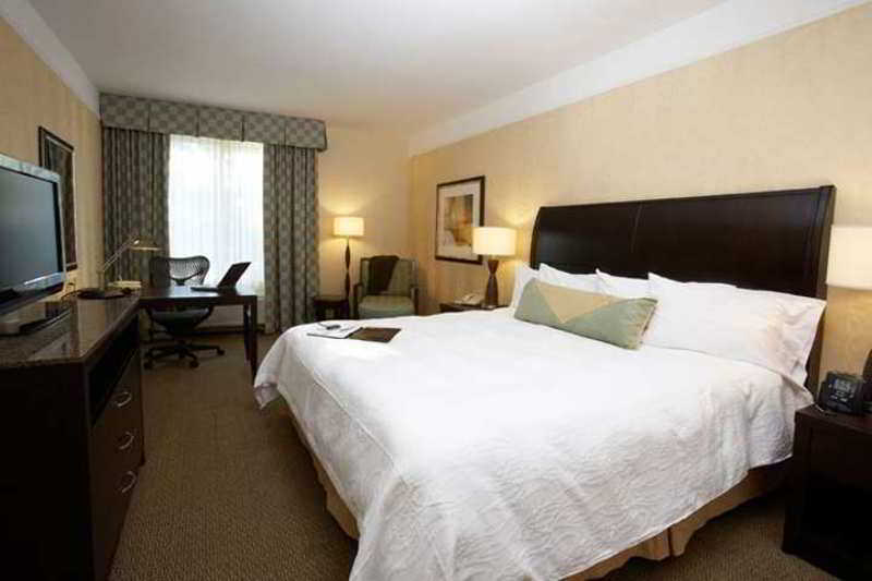 Hilton Garden Inn Raleigh Capital Blvd I-540 Room photo